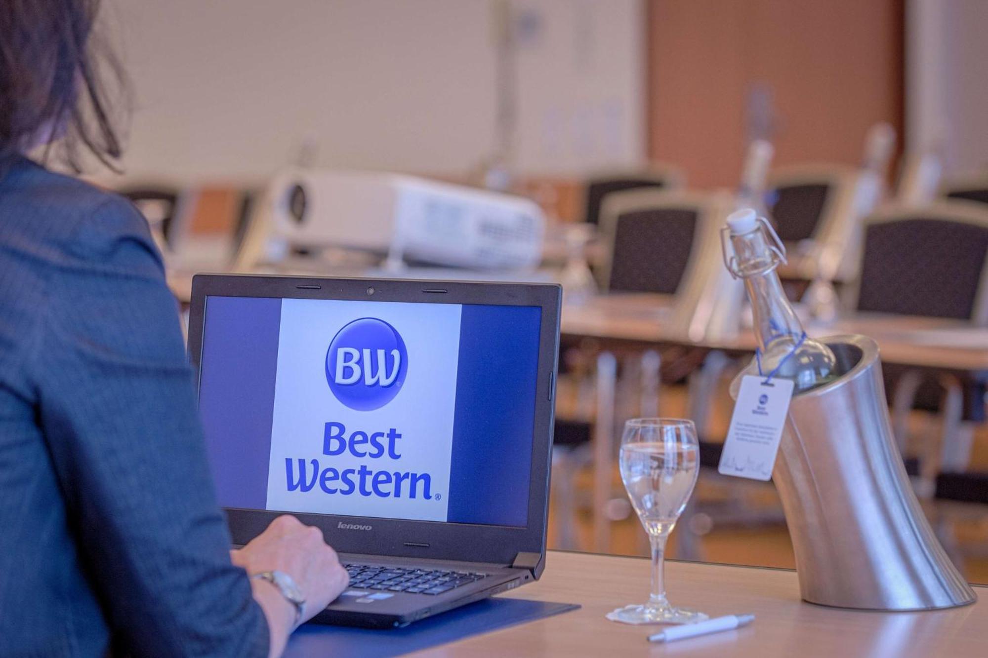 Best Western Macrander Hotel Frankfurt/Kaiserlei Offenbach am Main Exterior photo